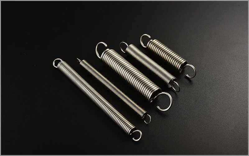 304 Stainless Steel S Hook Tension Cylindroid Helical Pullback Extension Tension Coil Spring Wire Diameter 0.8mm 1.0mm 1.2mm