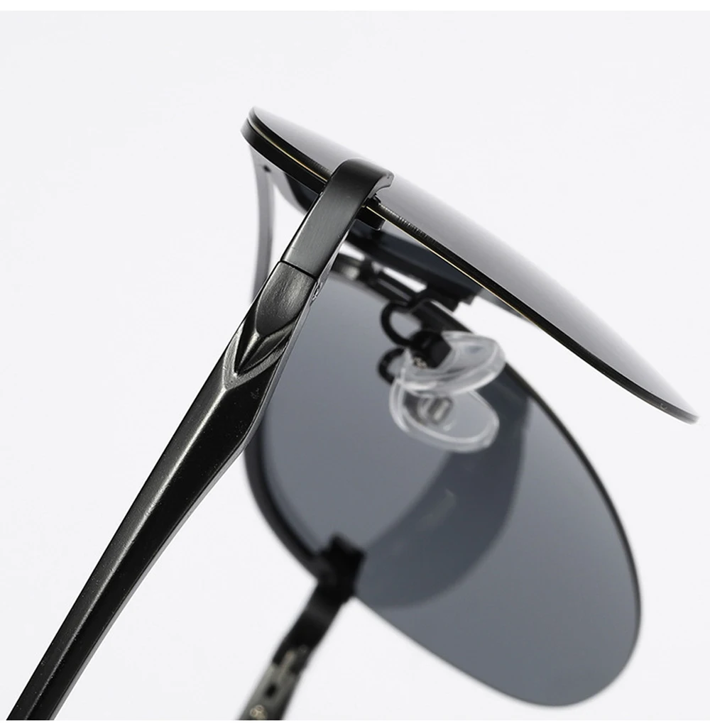 New Polarized Men Sunglasses Classic Driving Sun Glasses Metal Frame Mirror Lens Sunglasses Men/Women