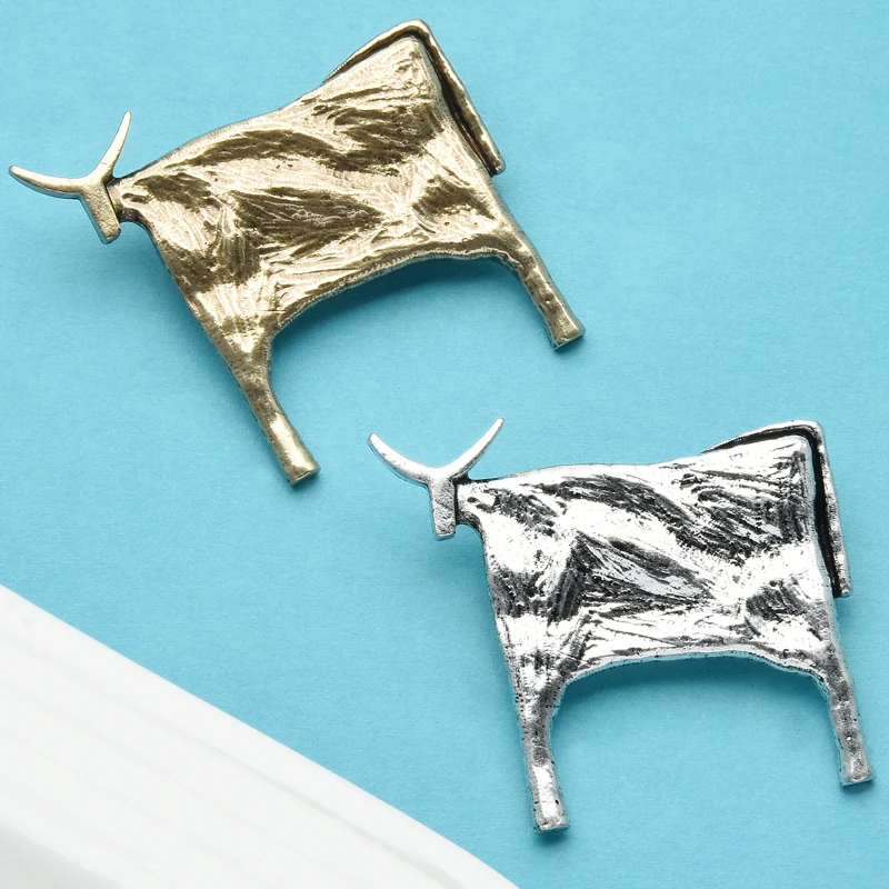 Wuli&baby Vintage Cattle Brooches For Women Unisex Animal New Year Brooch Jewelry Accessories