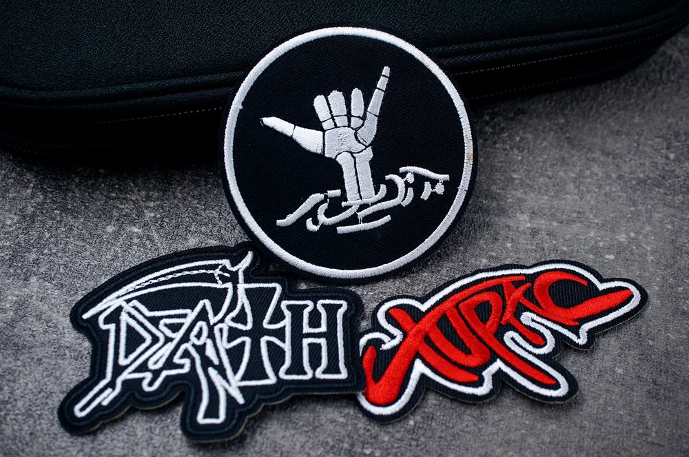 ROCK BAND Iron On Patches Cloth Mend Decorate Clothes Apparel Sewing Decoration Applique Badges Heavy Metal MUSIC