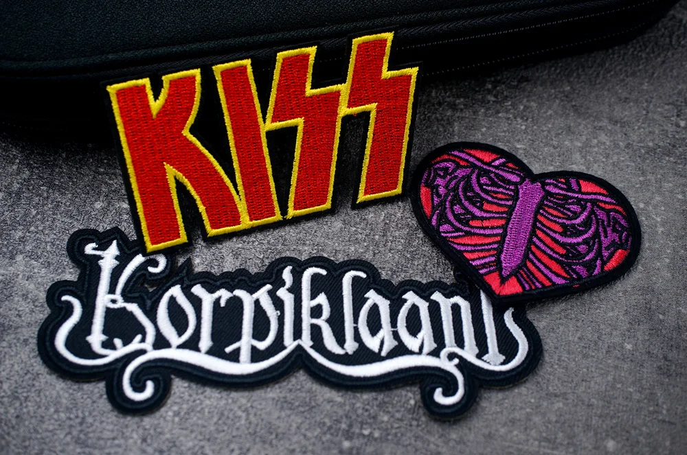 ROCK BAND Iron On Patches Cloth Mend Decorate Clothes Apparel Sewing Decoration Applique Badges Heavy Metal MUSIC