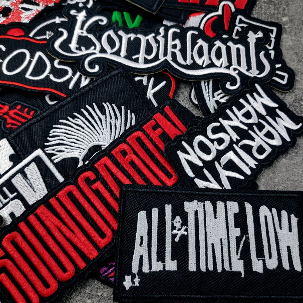 ROCK BAND Iron On Patches Cloth Mend Decorate Clothes Apparel Sewing Decoration Applique Badges Heavy Metal MUSIC