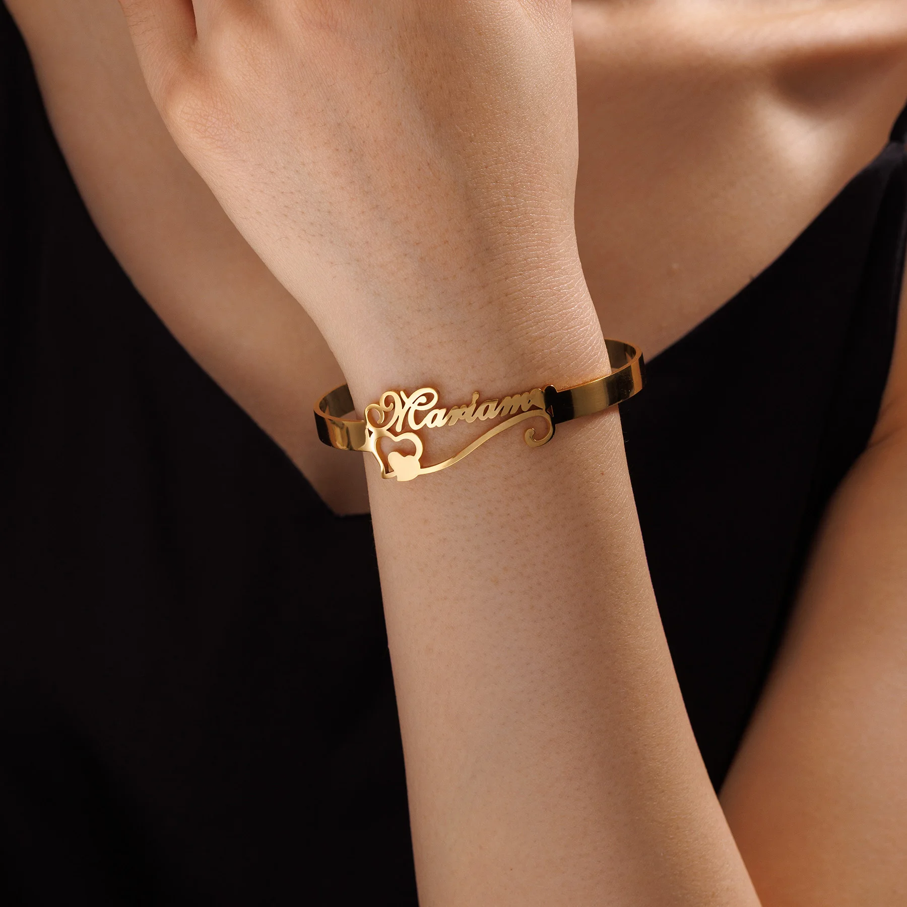 Atoztide Customized Letter Name Bracelet Personalized Custom Bangles for Women Men Stainless Steel Chrismas Jewelry Gift