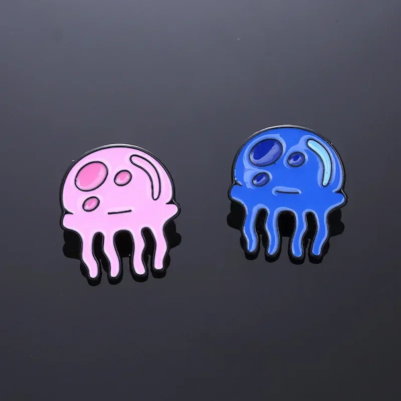 Kawaii Jellyfish Metal Badges Blue Pink Cartoon Jellyfish Animal Brooches Clothing Bag Shirt Ornaments