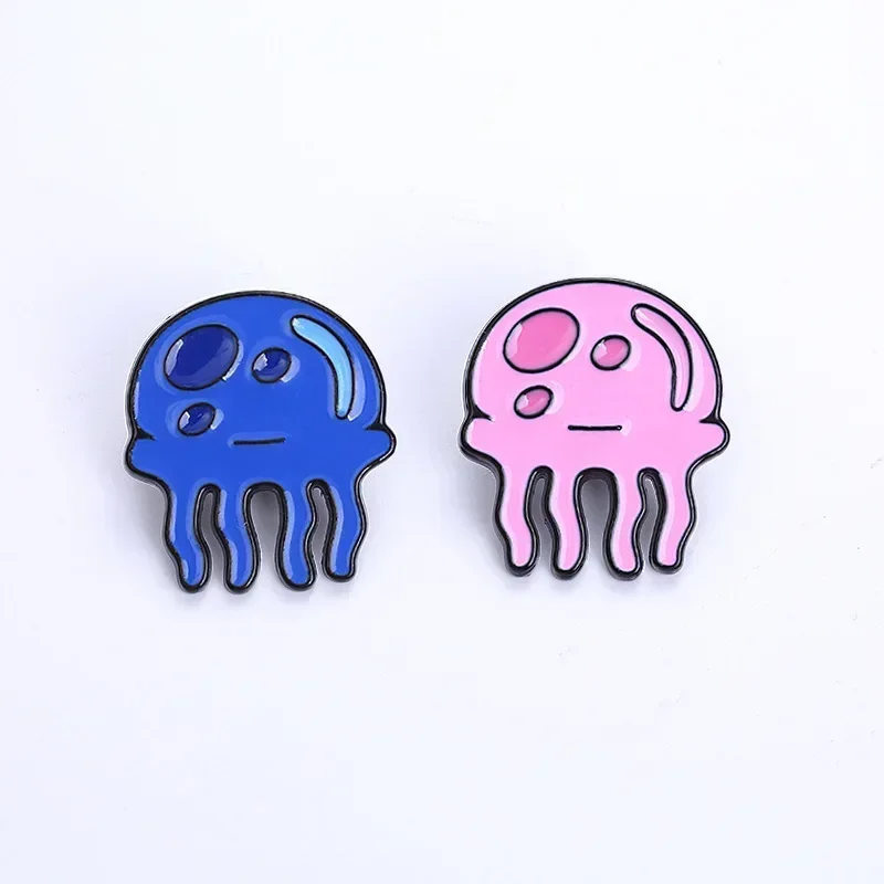 Kawaii Jellyfish Metal Badges Blue Pink Cartoon Jellyfish Animal Brooches Clothing Bag Shirt Ornaments